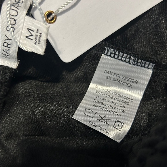 Mary Square Black Quilted Madelyn Jacket and Short set - Picture 11 of 12